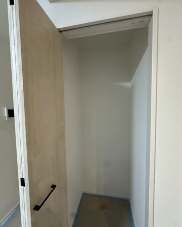 壁紙は周りと同じものを選択したので違和感なく、なじんでいます。