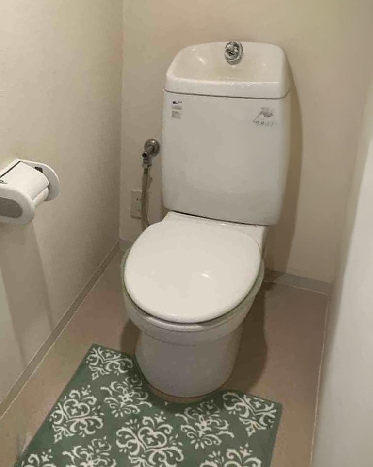 施工前のトイレ