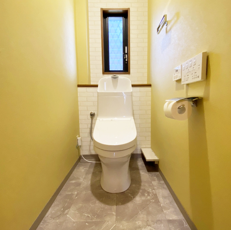福岡県福津市K様邸｜TOTO ZJ1で快適空間に！トイレ交換リフォーム事例