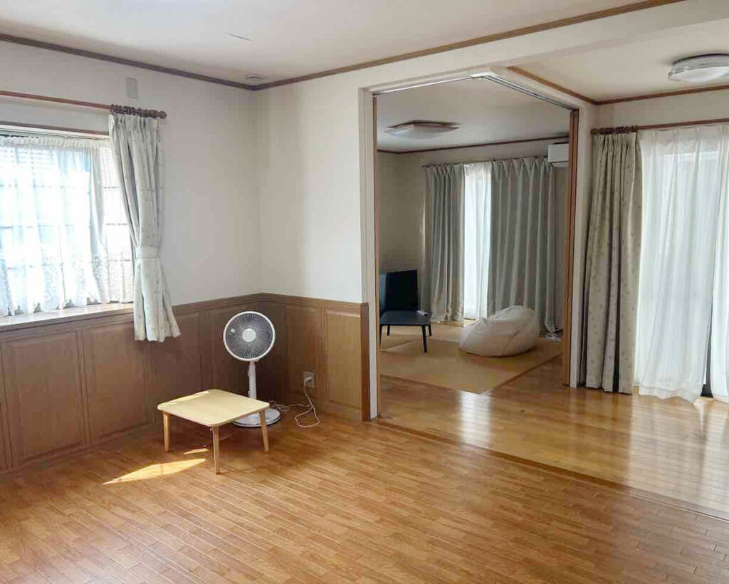 リビング横の洋室は仕切りを取り払い、ワンフロアの大空間に生まれ変わります。