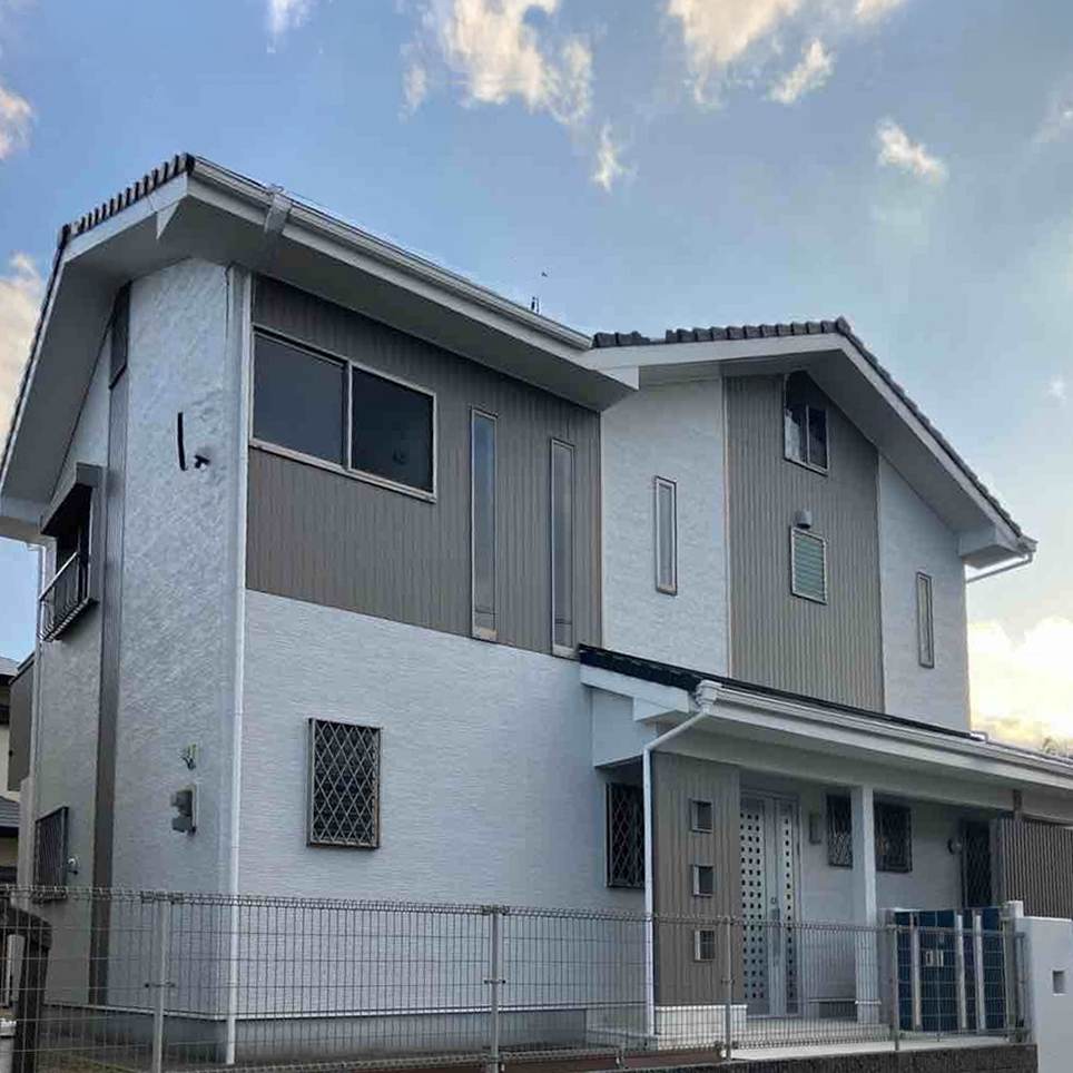 福岡市東区Ｙ様邸　外壁塗装リフォーム工事｜日本ペイント「グランセラトップ１液水性」