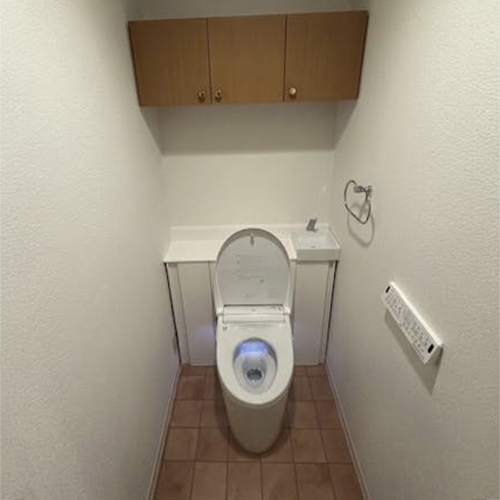 福岡市東区Ｙ様邸　トイレ交換リフォーム工事｜LIXIL「Jフィット」