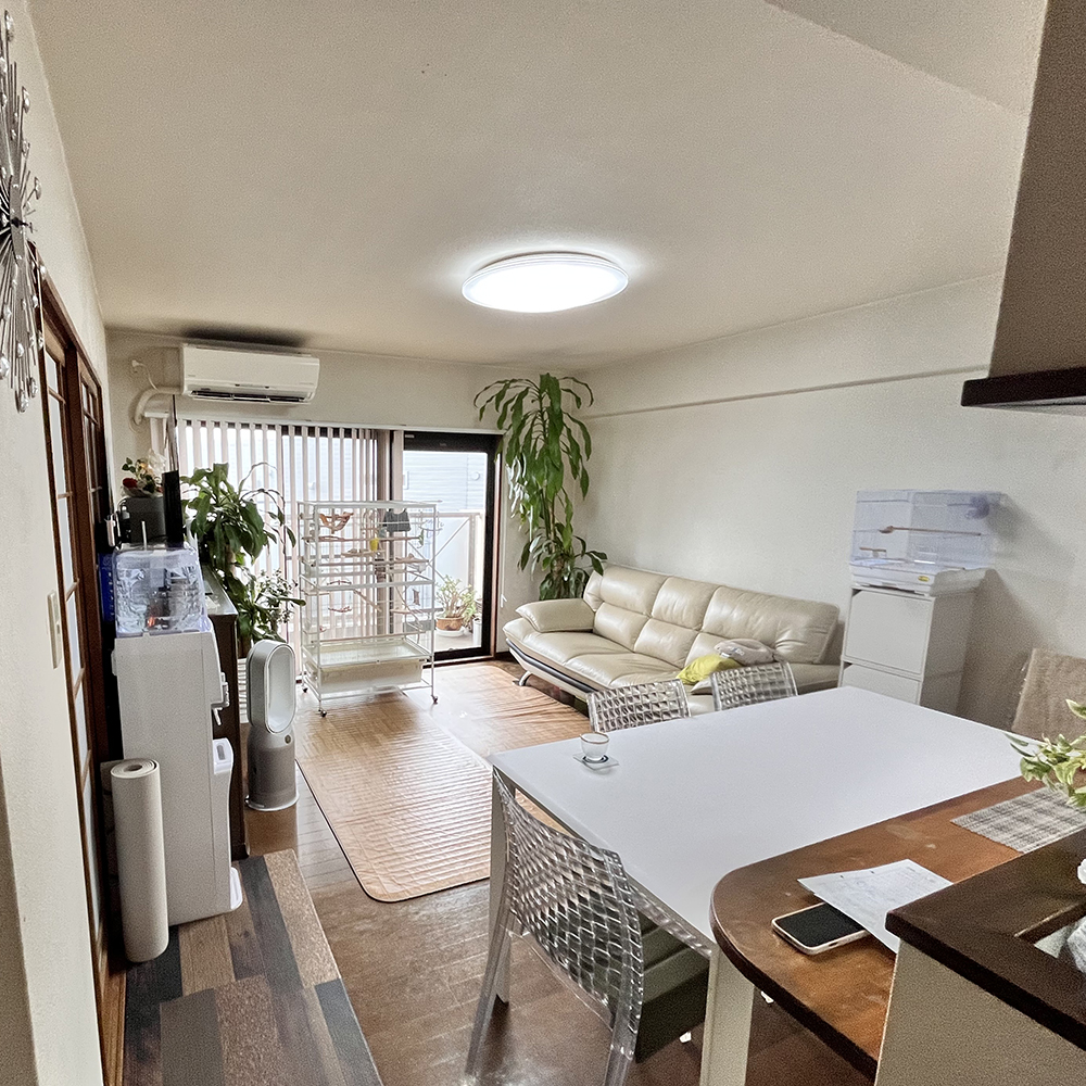 お部屋はきれいな状態でした。
ただ経年劣化している箇所がいくつか見られました。