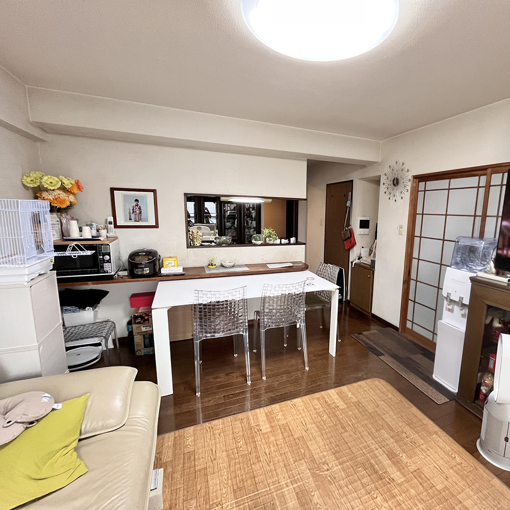 お部屋はきれいな状態でした。
ただ経年劣化している箇所がいくつか見られました。