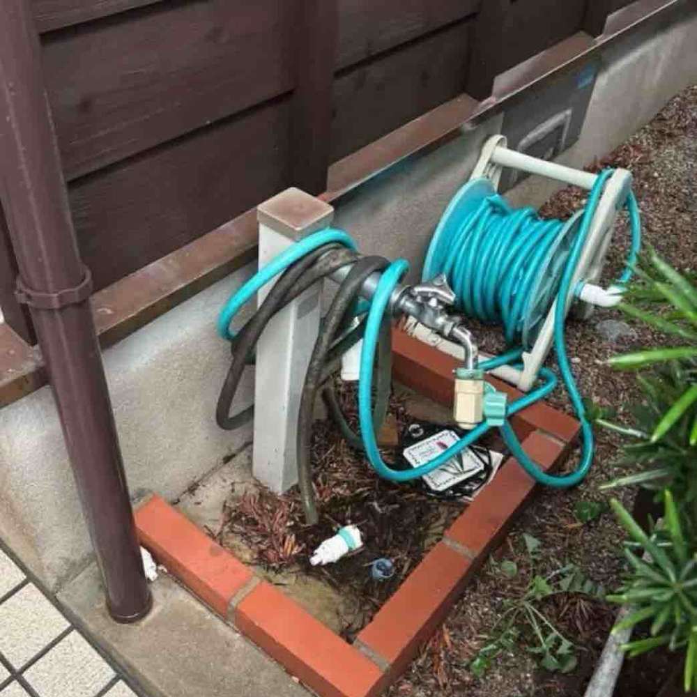 表面劣化があり、水の流れも悪い状態でした。