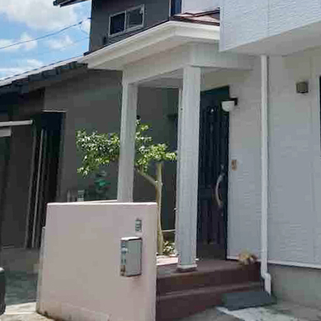 リフォーム前の玄関ポーチ