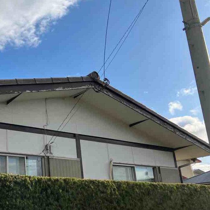 破風板が完全に劣化しており、塗装では効果がないことをご説明させていただきました。