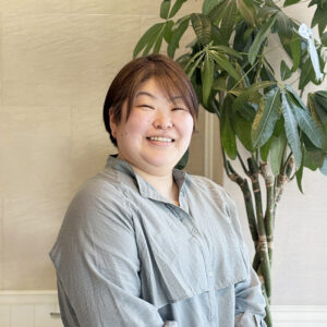 早野 智美