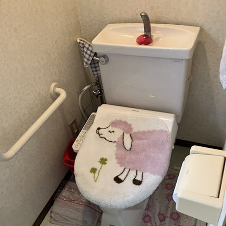 ２０年ほど使用されたトイレが水漏れを起こしてしまいました。