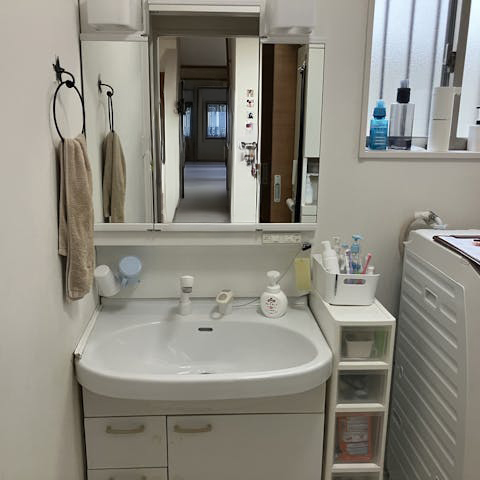 もともと幅750mmをお使いでしたが、小学生の娘様がこれから大きくなった時に収納が足りなくなるのでは・・と不安に思っておられました。