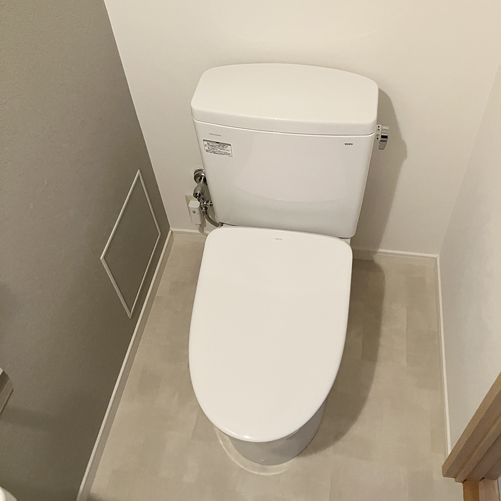 福岡市東区Ａ様邸　トイレ交換リフォーム工事｜TOTO「ピュアレストQR」