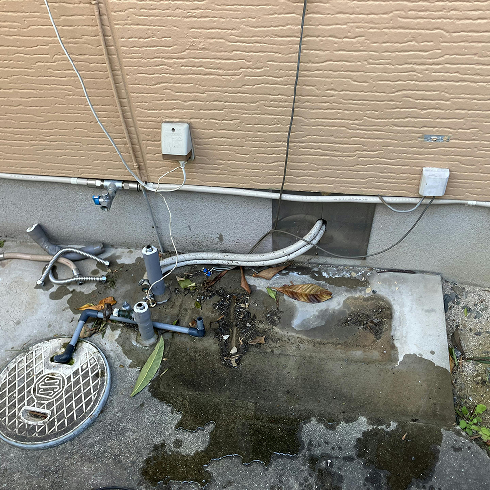 交換するために、まず撤去。