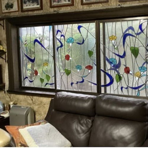 とても、おしゃれな装飾がありましたが、窓自体は一般的なもので断熱はできていませんでした。