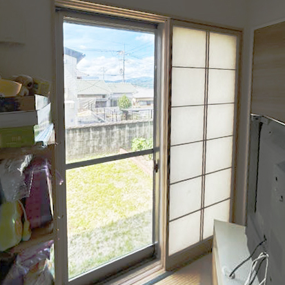 ２階の夏の暑さと、冬場の寒さ対策で内窓を考えられました。