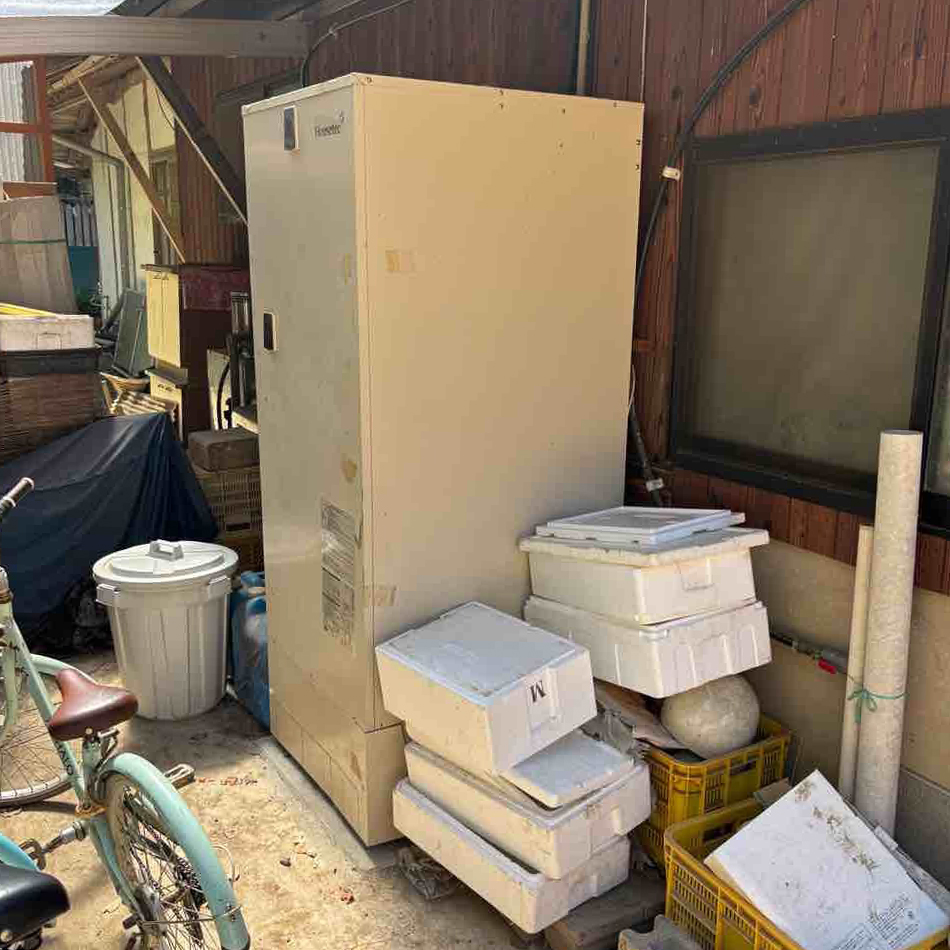 エコキュートも経年劣化が進んでいました。