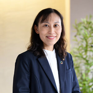 花井 麻祐子