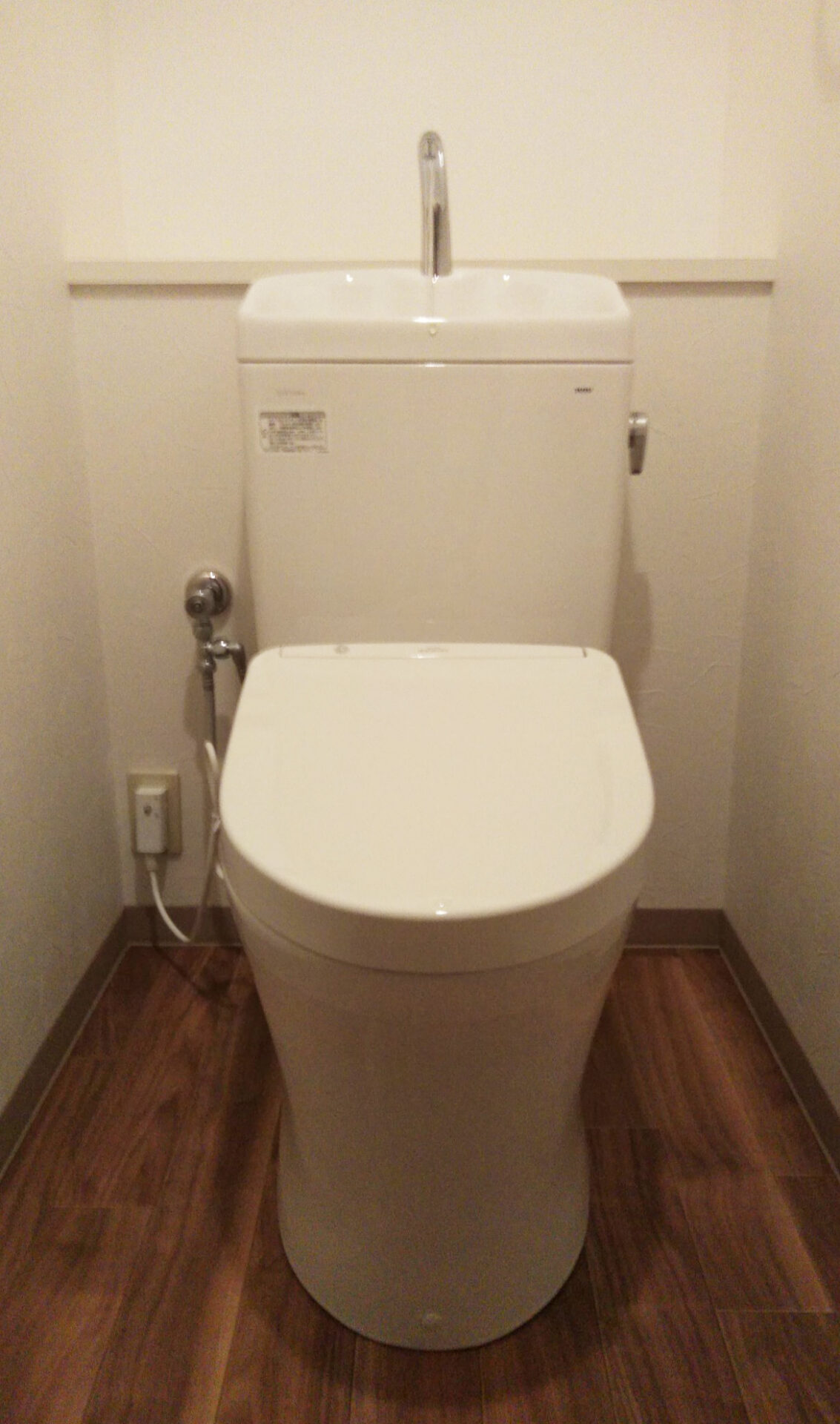 福岡市東区　M様邸　トイレまるごとリフォーム内装付｜ピュアレスト＋ウォシュレットF1A