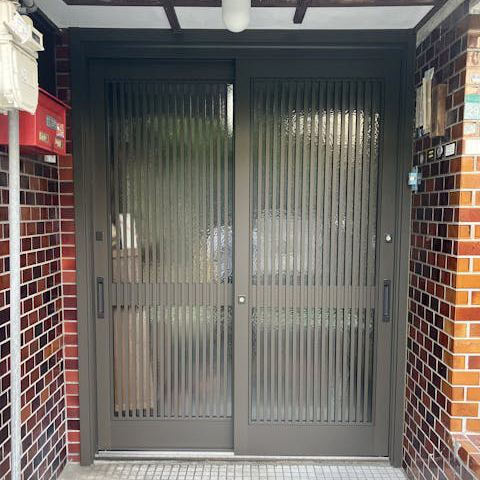 福岡県福岡市東区　Ｙ様邸　玄関ドアカバーリフォーム工事