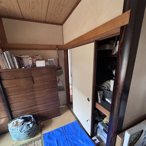 床工事前の和室