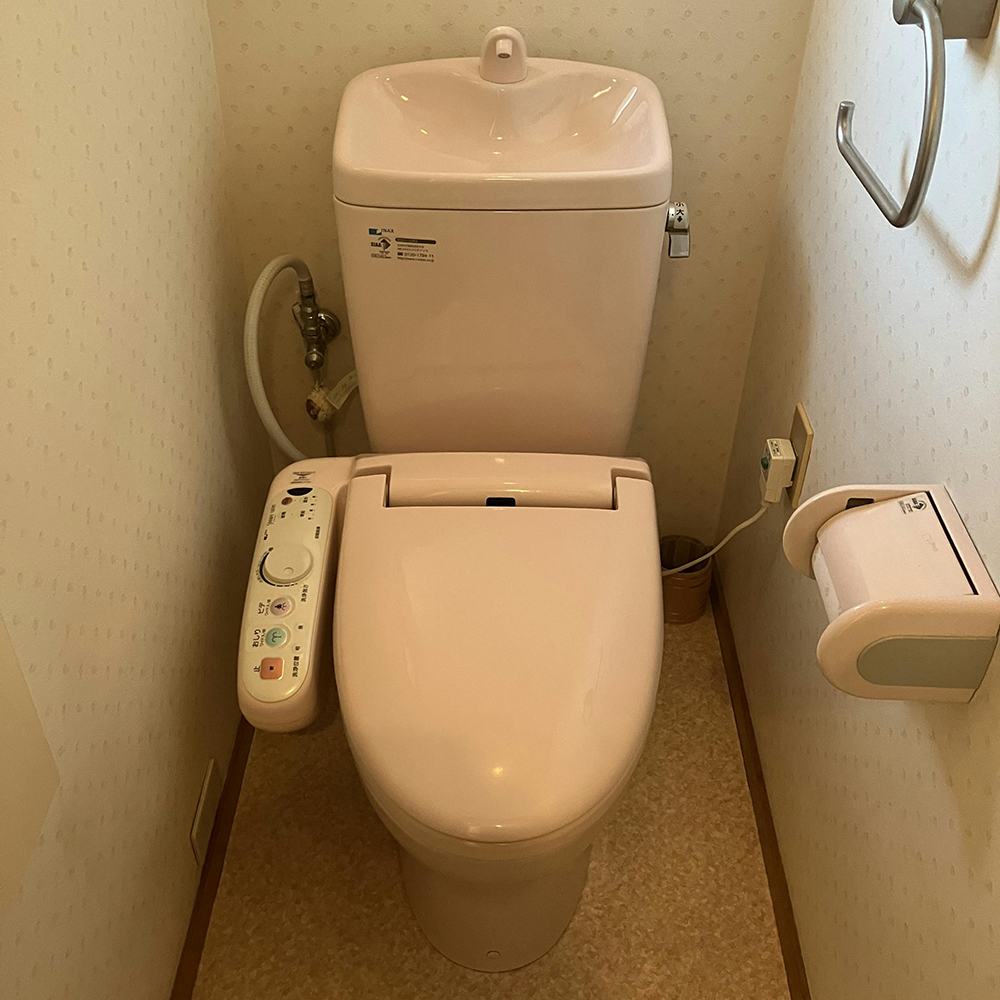 便座がずれる不具合が生じていました。