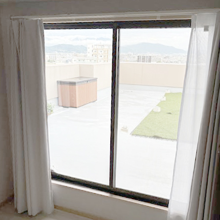 中古物件をご購入されて、既存のアルミサッシのままでした。