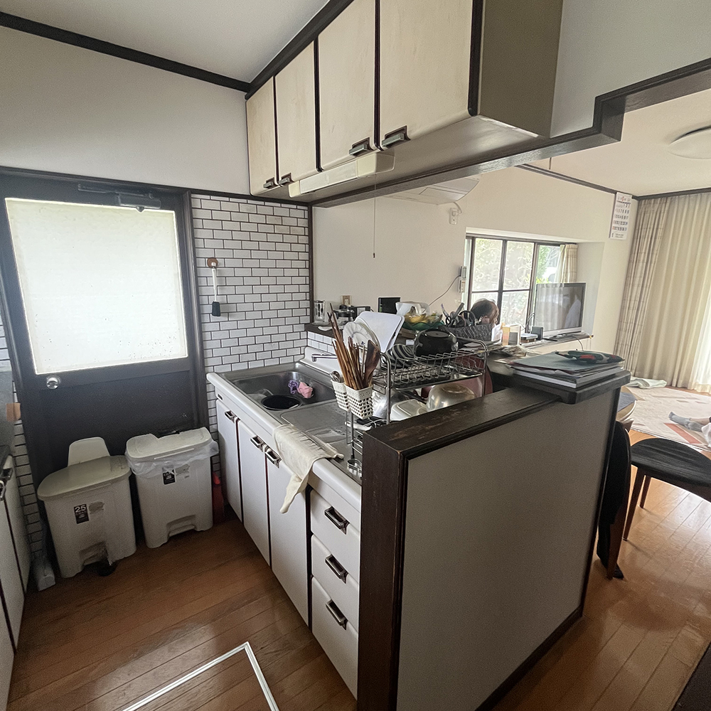 もともと排水口の水漏れがきっかけで、キッチンの取替を考え始められたそうです。