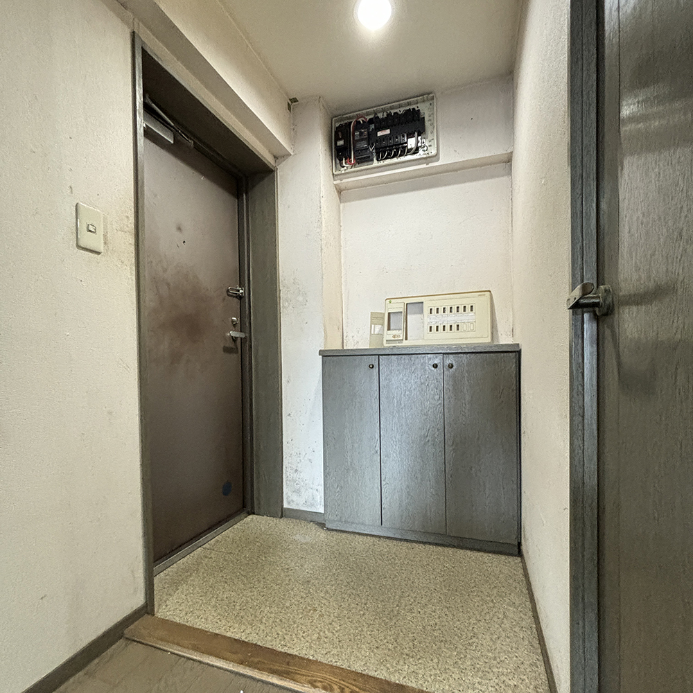 リノベーション前の玄関