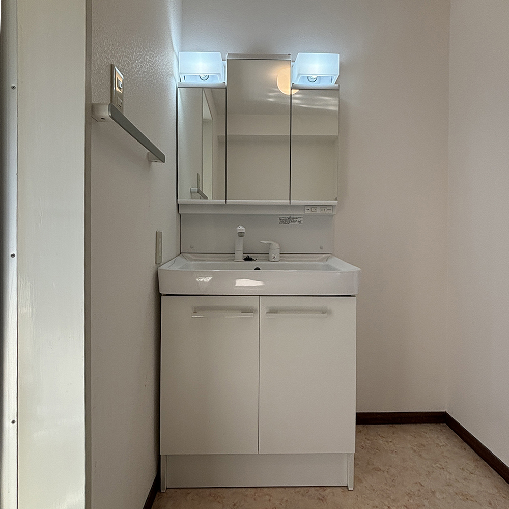リフォーム前の洗面台。