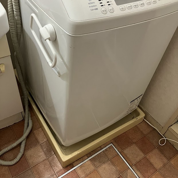 洗濯機廻りから水漏れを起こしていました。