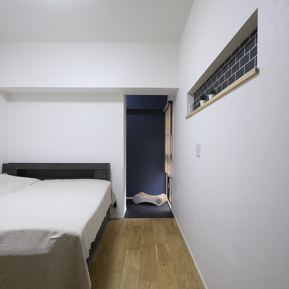 くつろぎの寝室。
部屋の奥にはウォークインクローゼットを配置。
